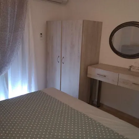 Alexandros Апартаменты Аридая