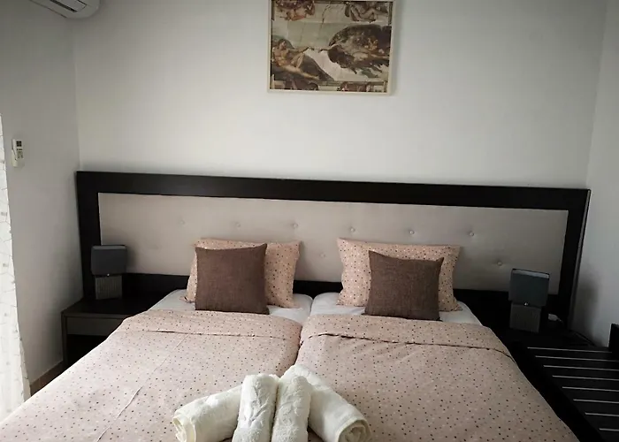 Apartment Alexandros *