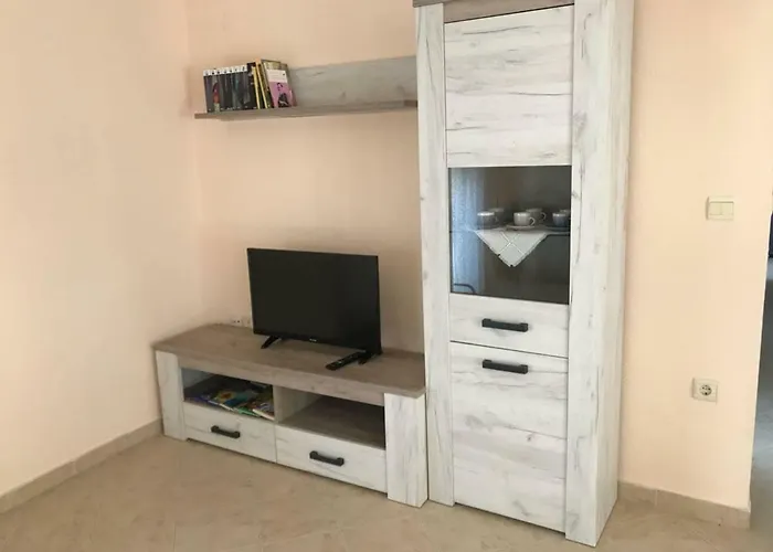 Apartment Alexandros Aridaía
